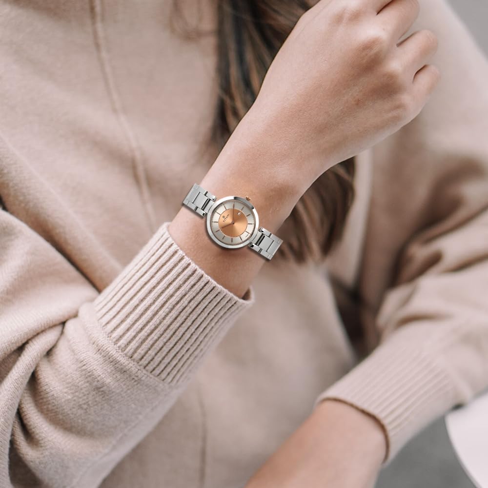 Titan Ladies Neo - Ii Analog Rose Gold Dial Women's Watch NM2480KM01/NN2480KM01