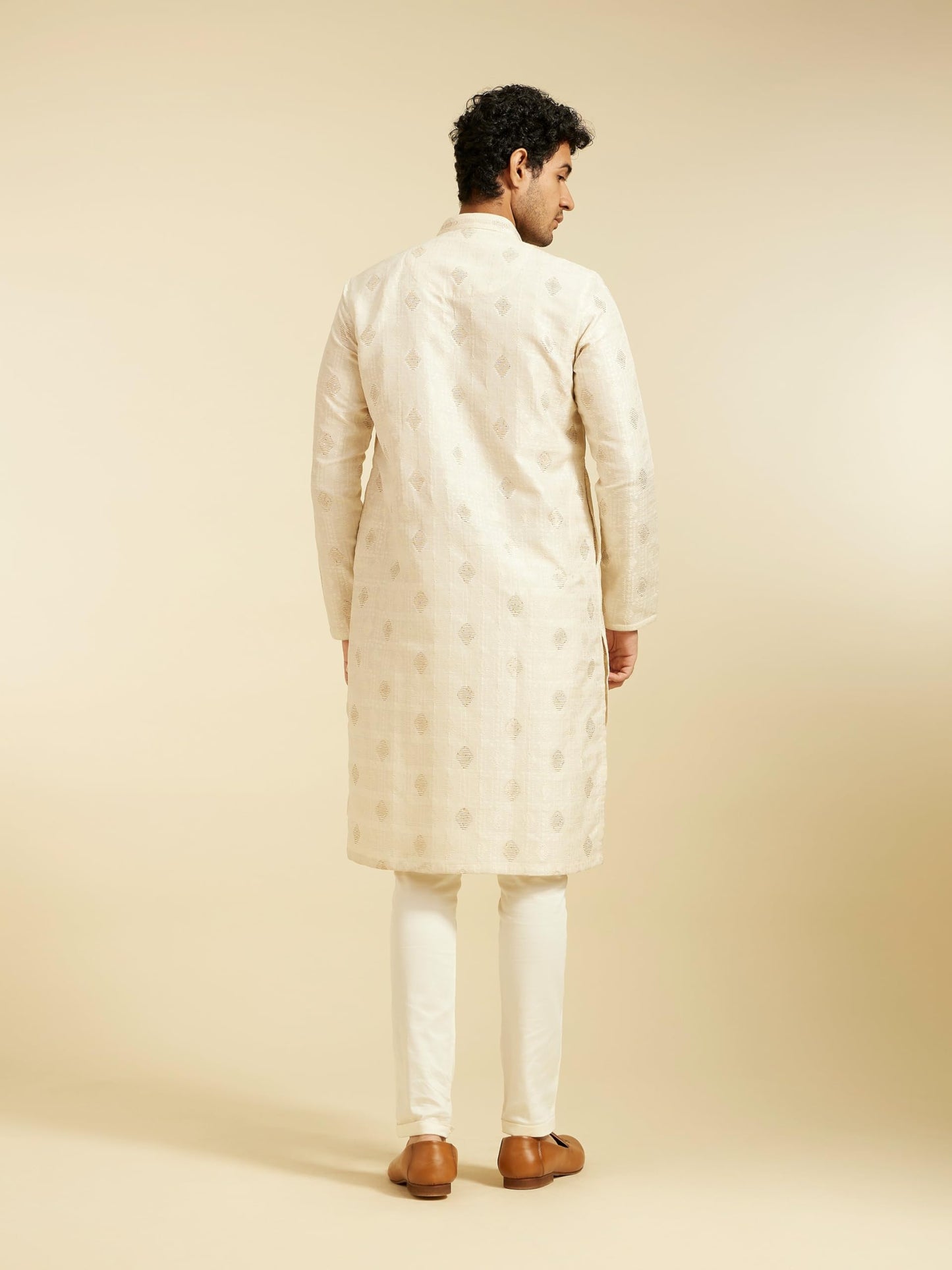 DIWAS BY MANYAVAR Men's Brocade | Jacquard Weave Kurta Set (2pcs)