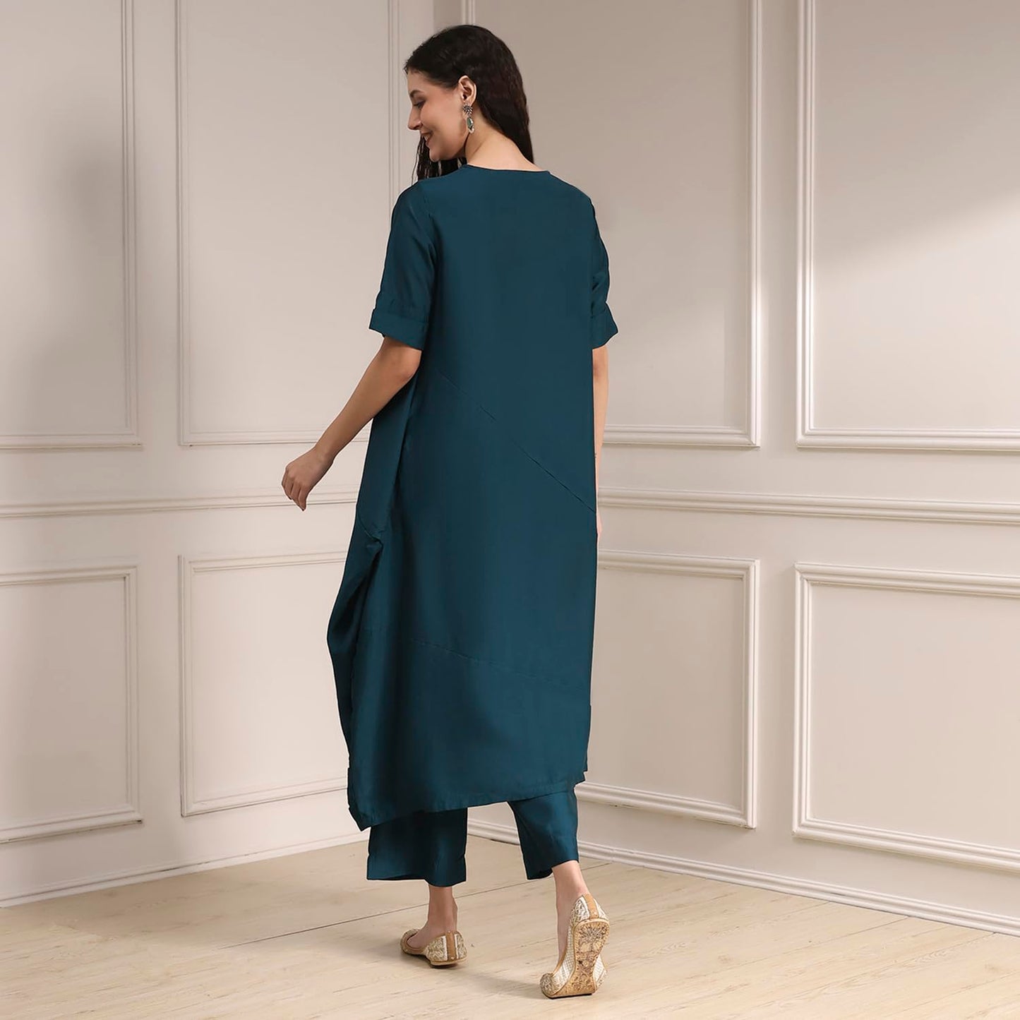 BIBA Women's Rayon Blend Dyed Kurta Set