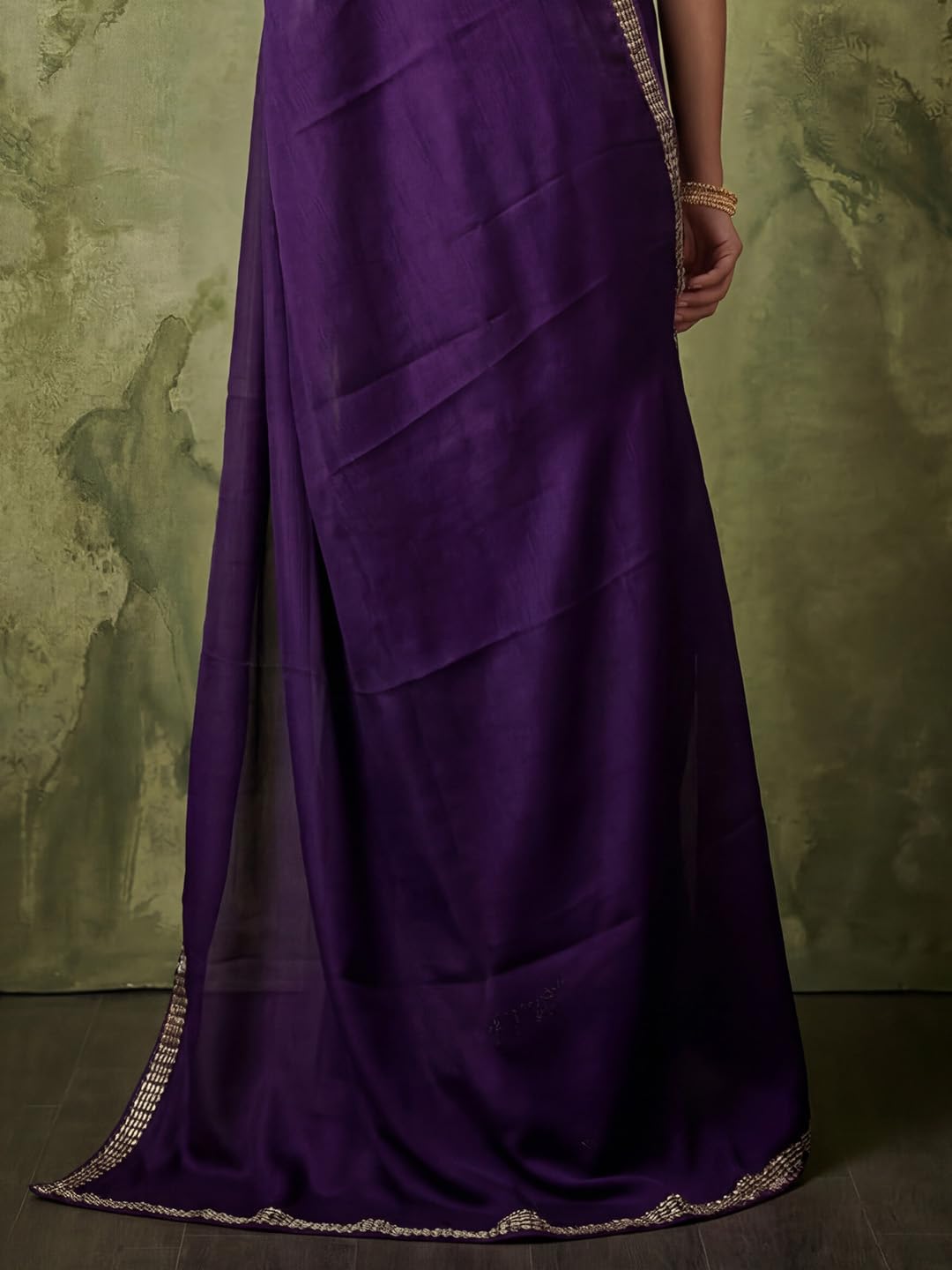 AKHILAM Women's Shimmer Purple Satin Solid Embroidered Lace work Saree With Unstitched Blouse Piece | saree for woman | Designer Saree for Women | Soft and Skin Friendly (GOPI8501_RX)