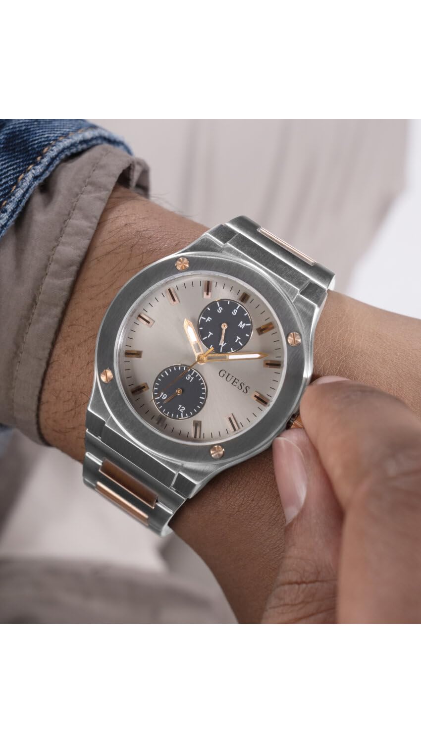 GUESS Stainless Steel Analog Grey Dial Men's Watch-Gw0795G2, Band_ Silver, Dial_ Beige