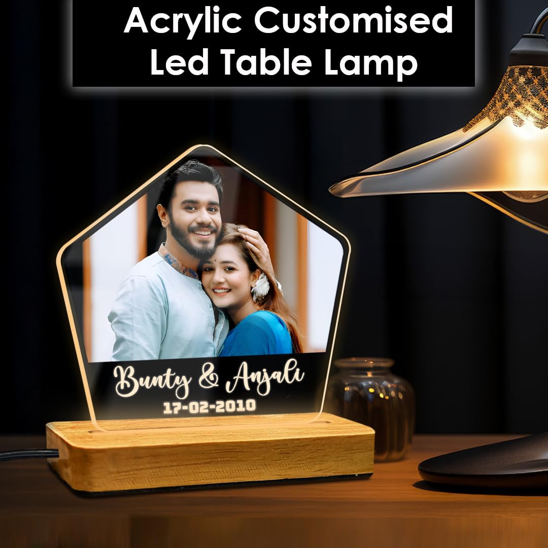Fashionury Customized LED Photo and Name Table-Top Lamp – Custom Acrylic Night Light with Wooden Stand, Romantic Couple Design, Anniversary & Wedding Gift, Home & Bedroom Decor