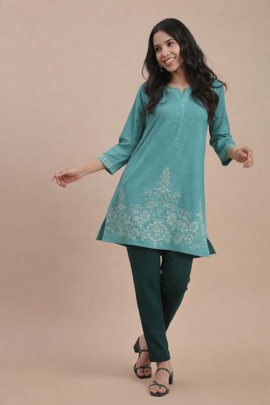 De Moza Women Pencil Fit Cigarette Pant - Bottle Green | 95% Cotton 5% Elastane | Mid Rise | 2 Pockets | Casual & Office Wear
