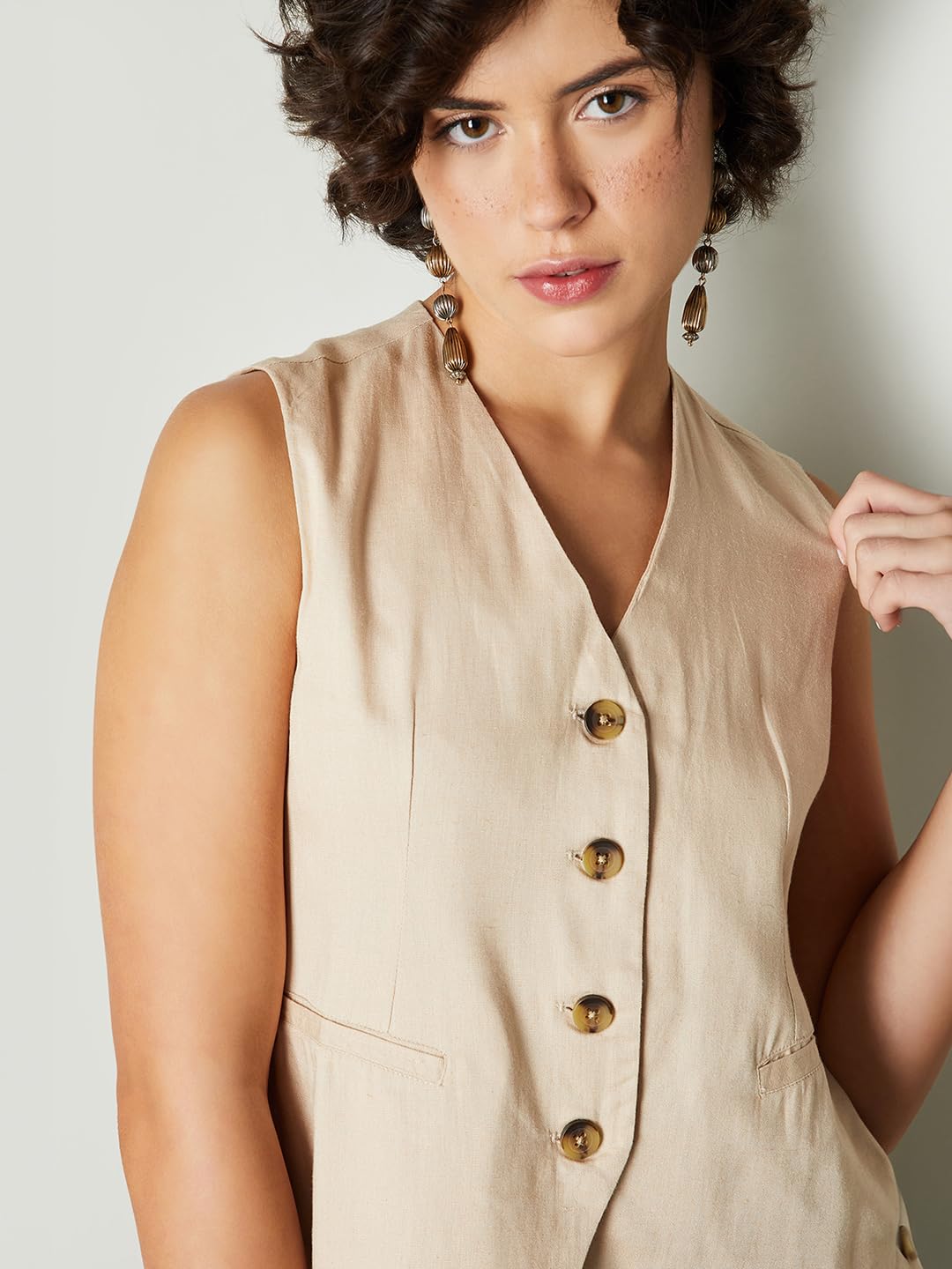 Max URB_N Women Solid Waistcoat (Cream_20)