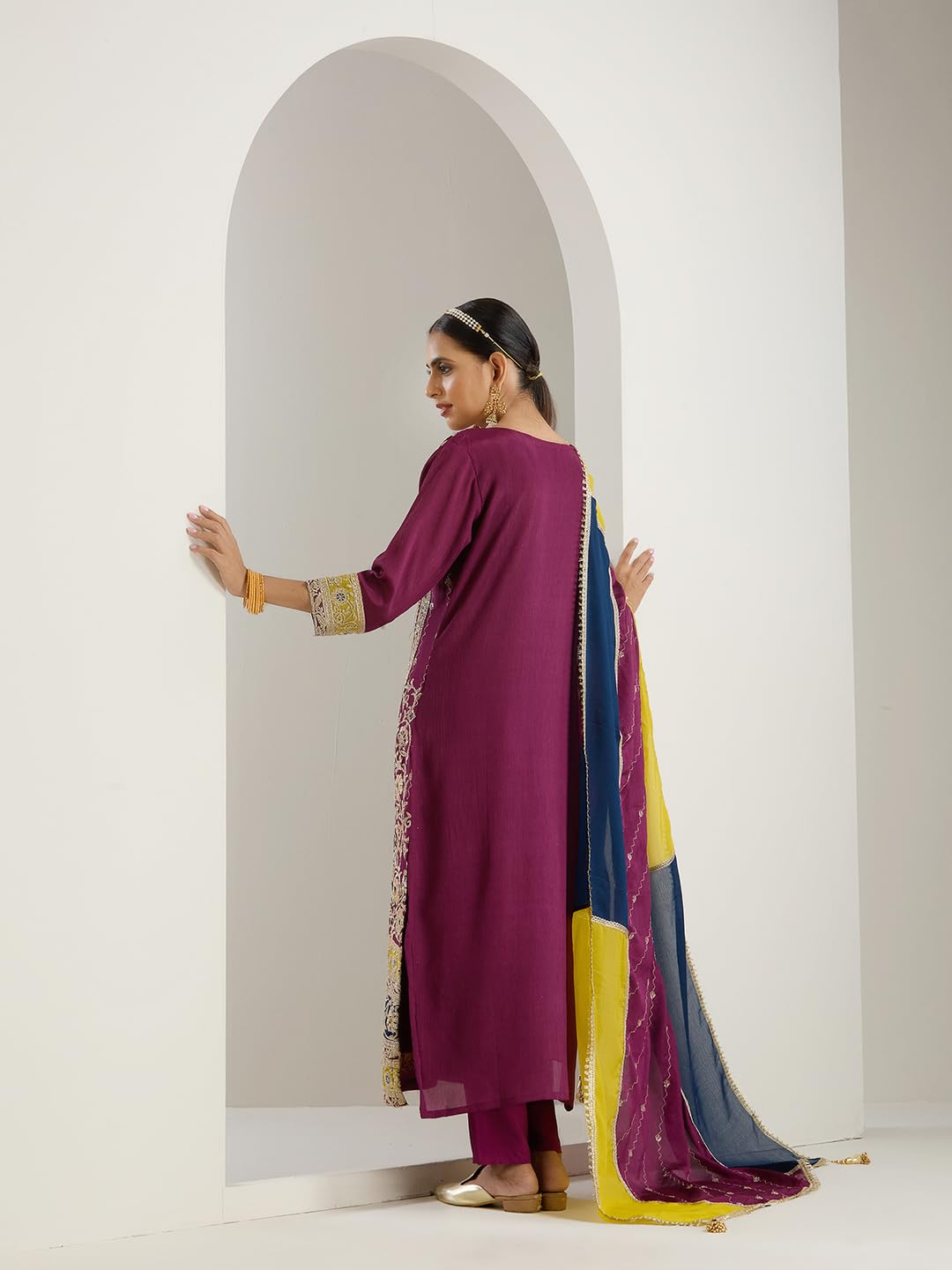 ishin Gold zari embroidered straight festive kurta with pants and dupatta