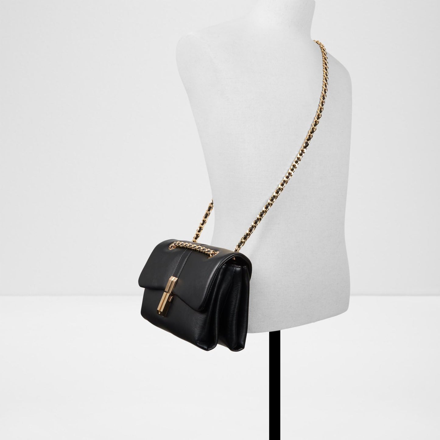 Aldo ALICIE Women's Black Cross Body Bag