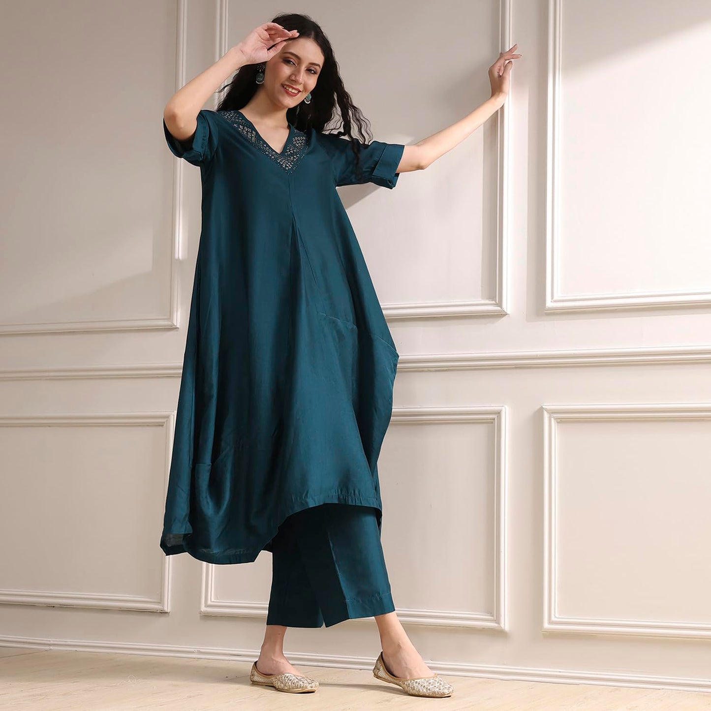 BIBA Women's Rayon Blend Dyed Kurta Set