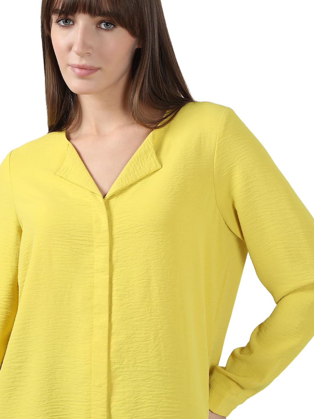 VERO MODA Women's Solid Regular Fit Shirt