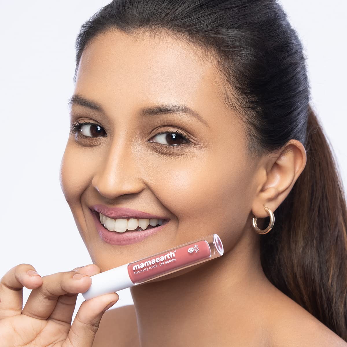 Mamaearth Naturally Matte Lip Serum - Matte Liquid Lipstick with Vitamin C & E For Upto 12 Hour Long Stay - 02 Rosy Nude (Nude) - 3 ml