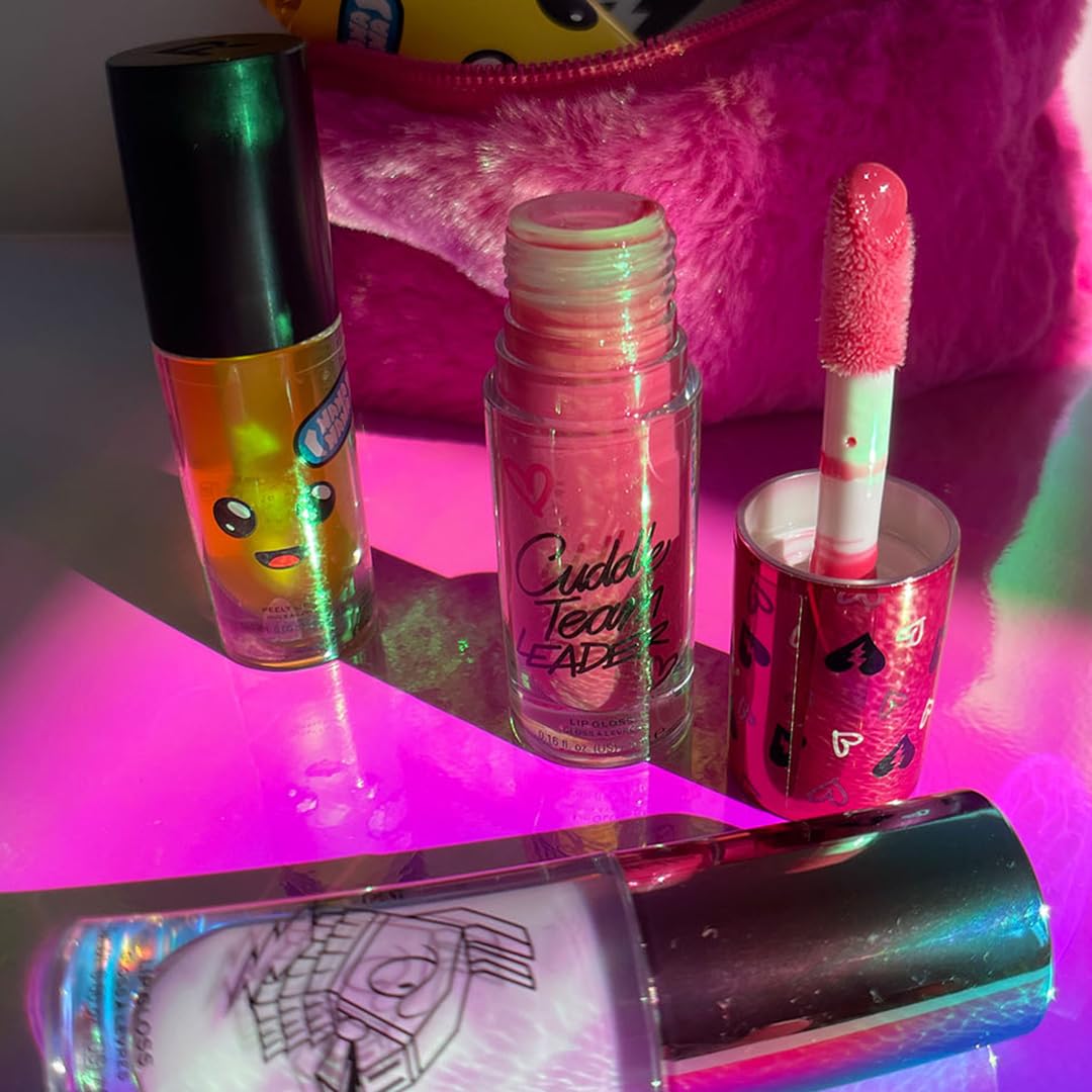 Makeup Revolution-X Fortnite- Lip oil-Peely Banana | Pucker up with Peely Lip Oil |A hydrating & non-sticky formula | A perfect everyday wear oil |Get lively looking, super sweet lips | 5ml