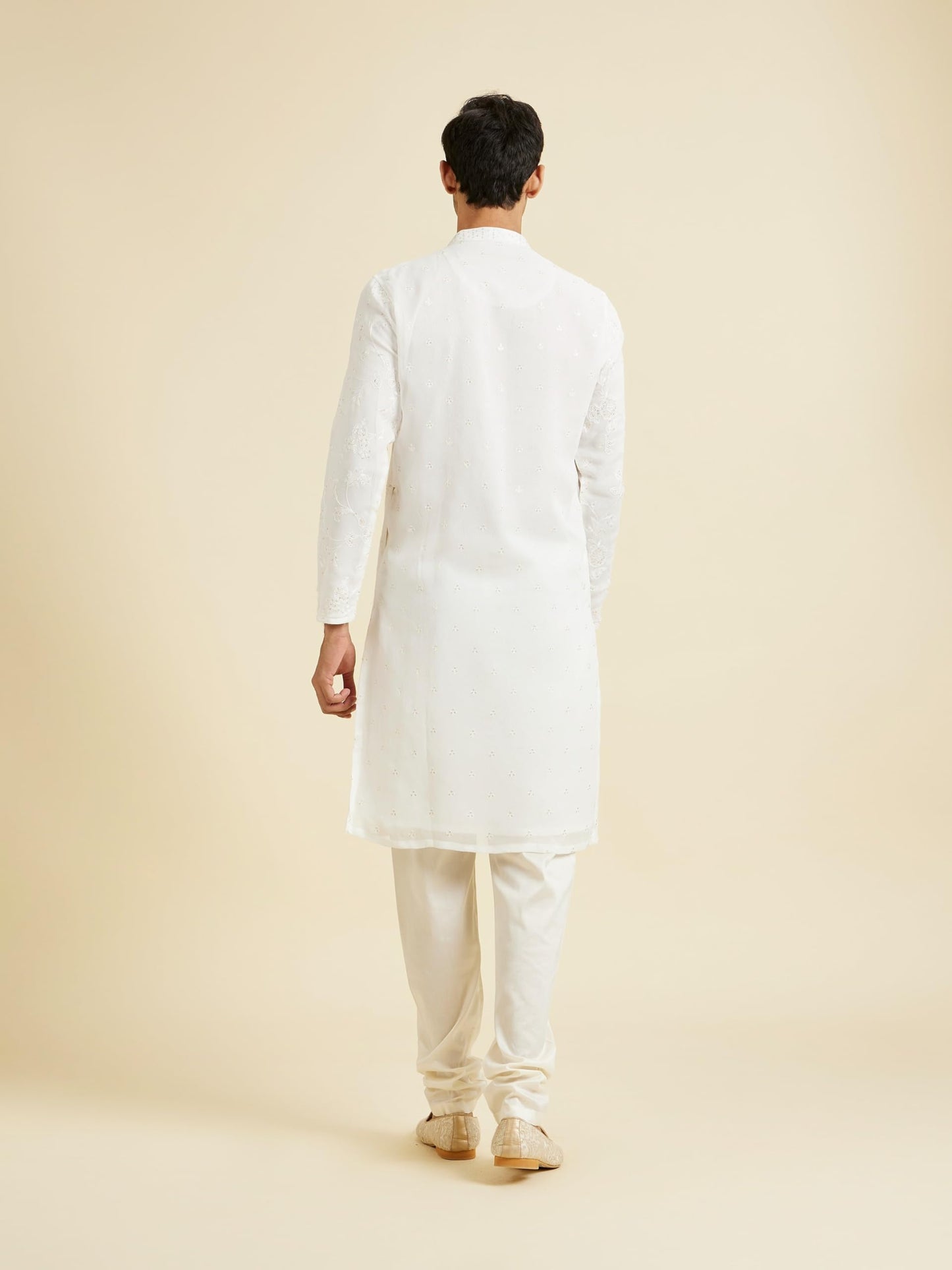 Manyavar Men's Georgette Floral Threadwork & Sequinned Kurta Churidar Set (2pcs)