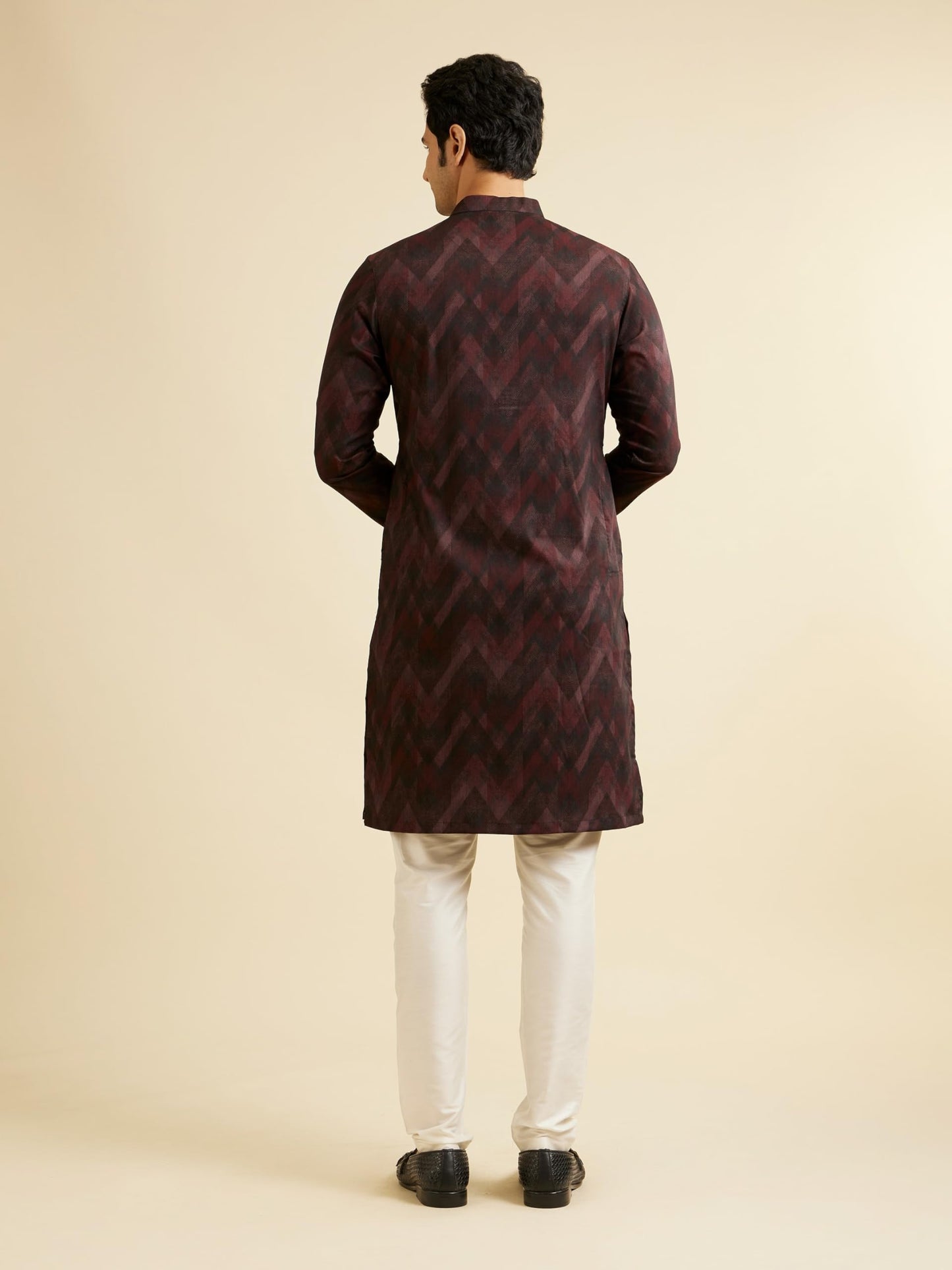 Manyavar Men's Spandex Chevron Patterned Kurta (Maroon,XL)