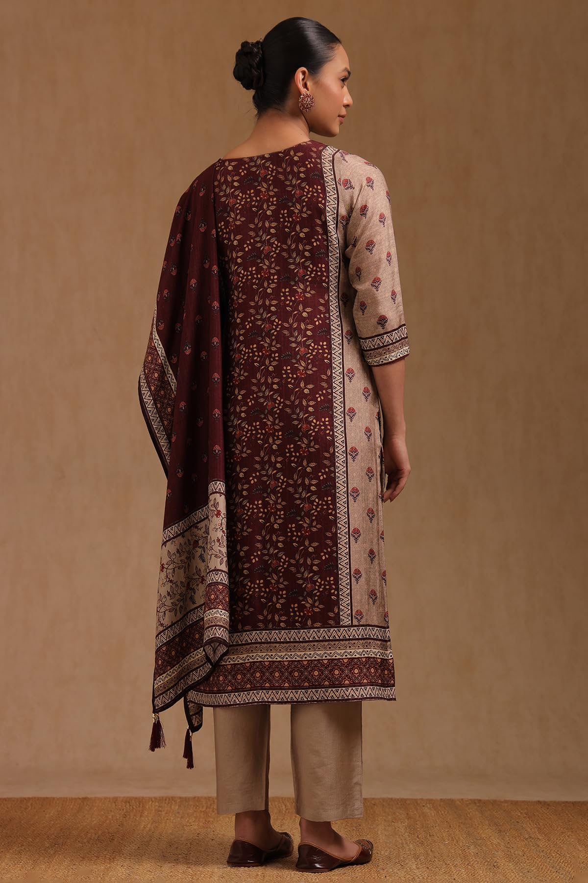 Soch Womens Dola Silk Botanical Print Suit Set With Cutdana