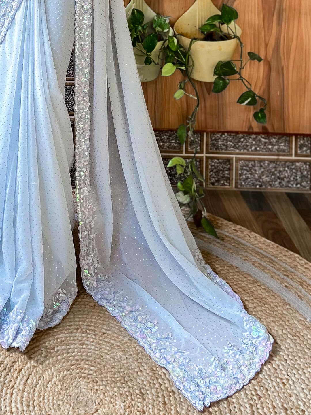 AKHILAM Women's Grey Georgette Sequins Embellished Saree with Unstitched Blouse Piece (KESARI5203_KR)