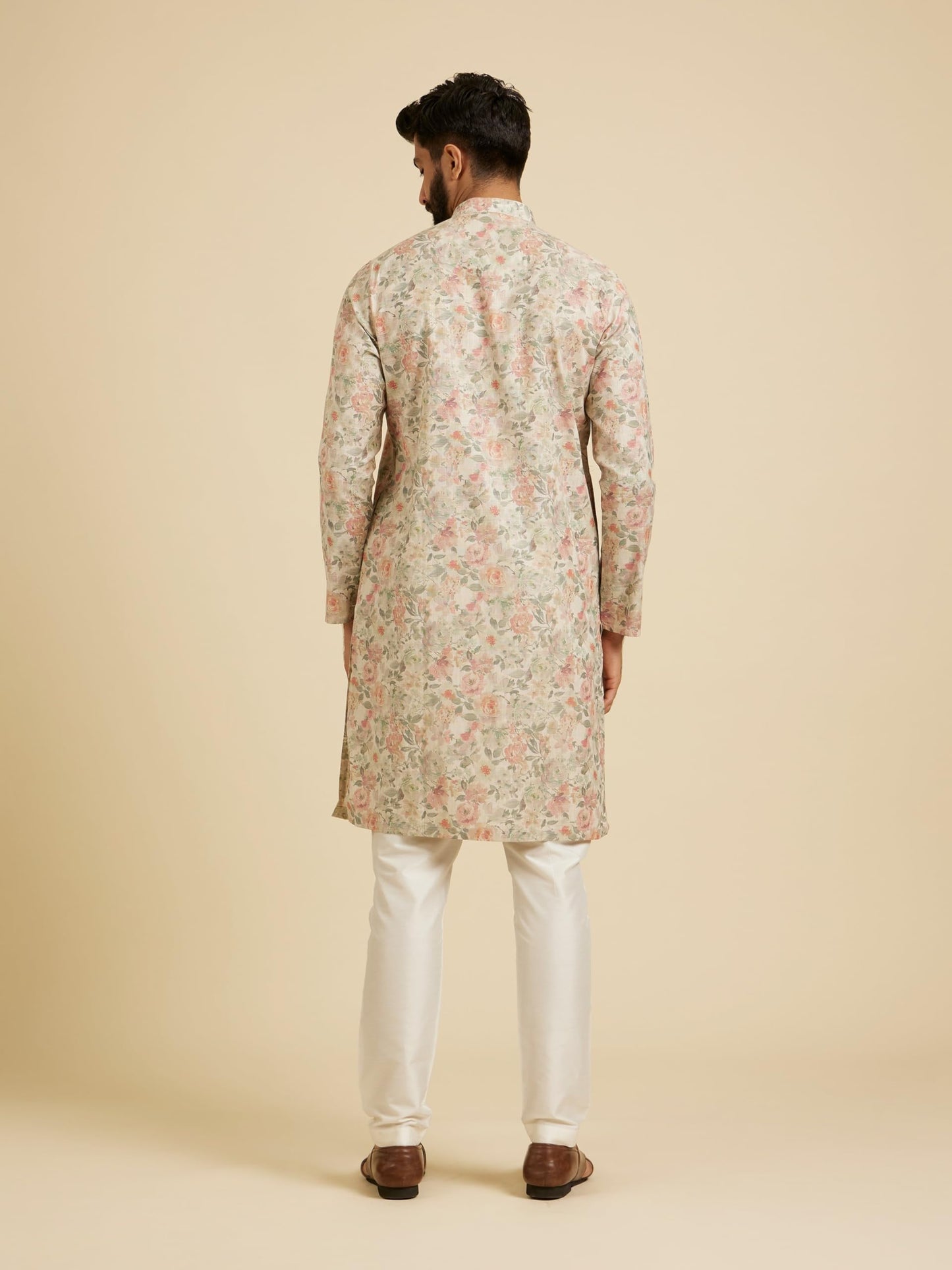Manyavar Men's Cotton Blend Floral Print Regular Long Kurta (Peach,XL)