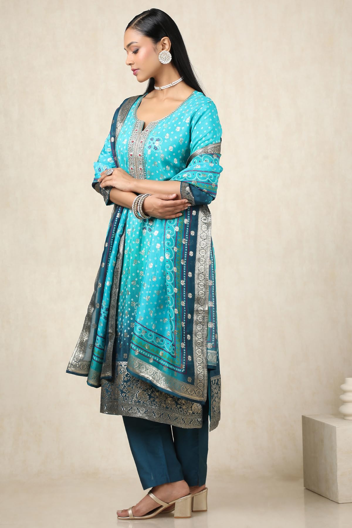 Soch Womens Turquoise Blue Brocade Bandhani Chudidar Set With Zari