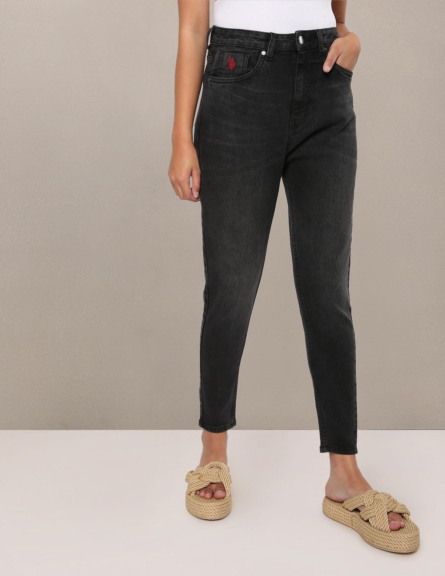 U.S. POLO ASSN. Women's Slim Mom Fit High Rise Jeans (UWAW22JN080_Black_28)