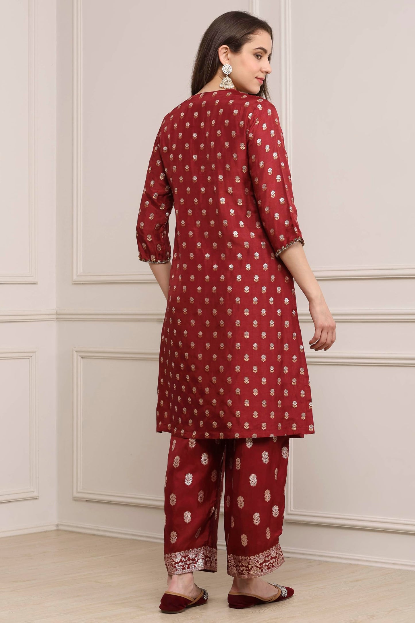 Biba Women Green-Maroon Viscose Gathered Yarndyed Suit Set_42