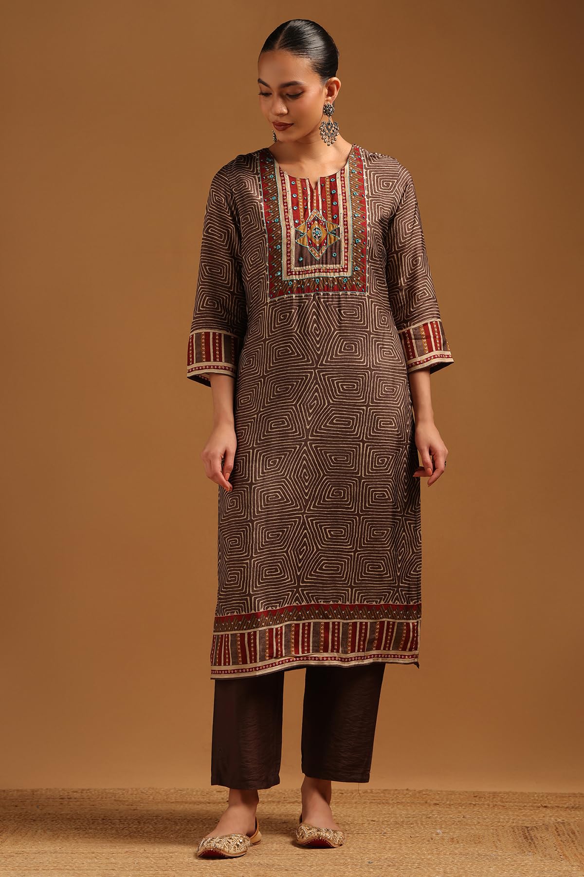 Soch Womens Earth Dola Silk Geometric Suit Set With Bead Details