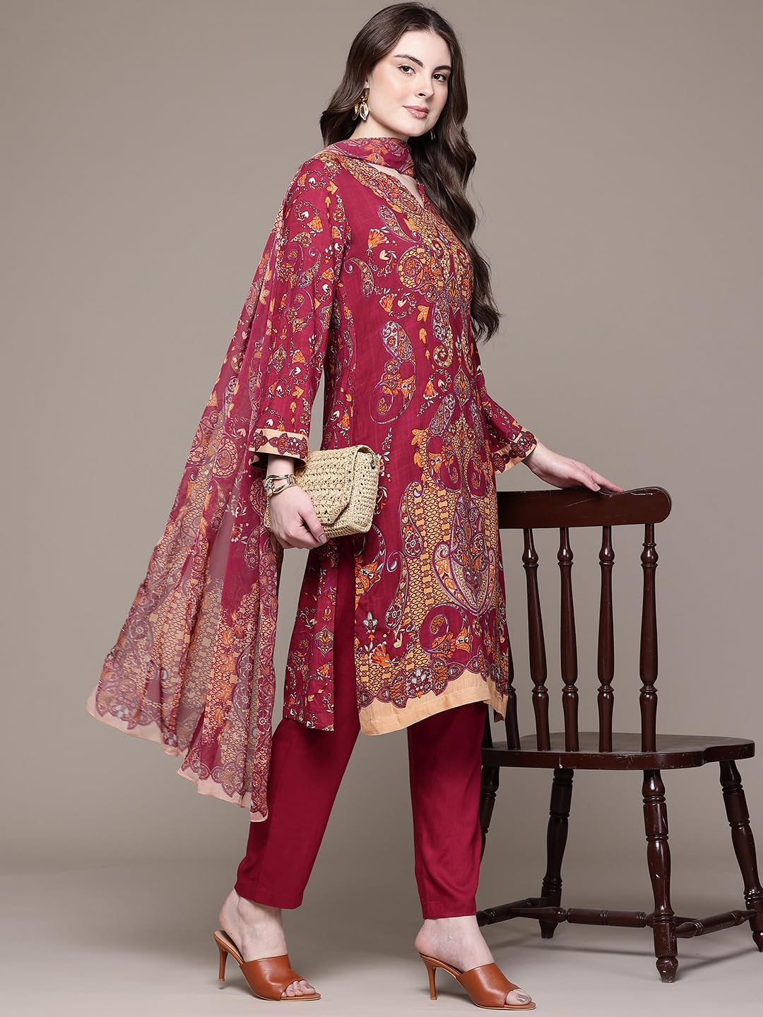 Aarke Ritu Kumar Maroon Dandelion Round Neck Kurta With Pant And Dupatta