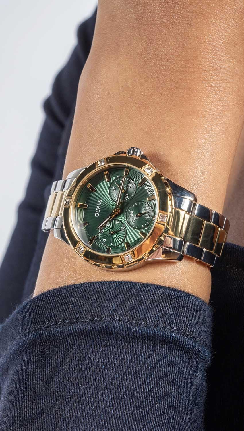 GUESS Analog Green Dial Women's Stainless Steel Watch-GW0723L1