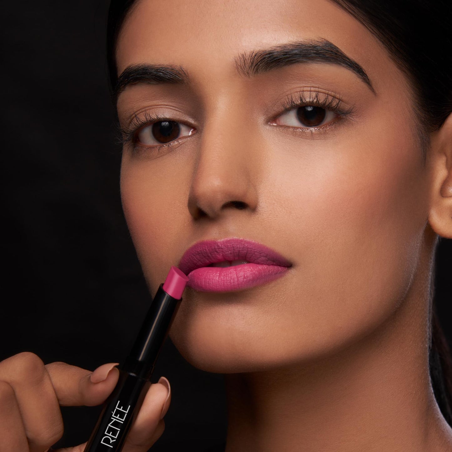 RENEE Very Matte Lipstick -Plum Rush, Intense Color Pay Off, Full Coverage, Long Lasting & Weightless, Easy Glide Formula With Velvety Finish, Suitable for All Occasion, Ideal For Gifting