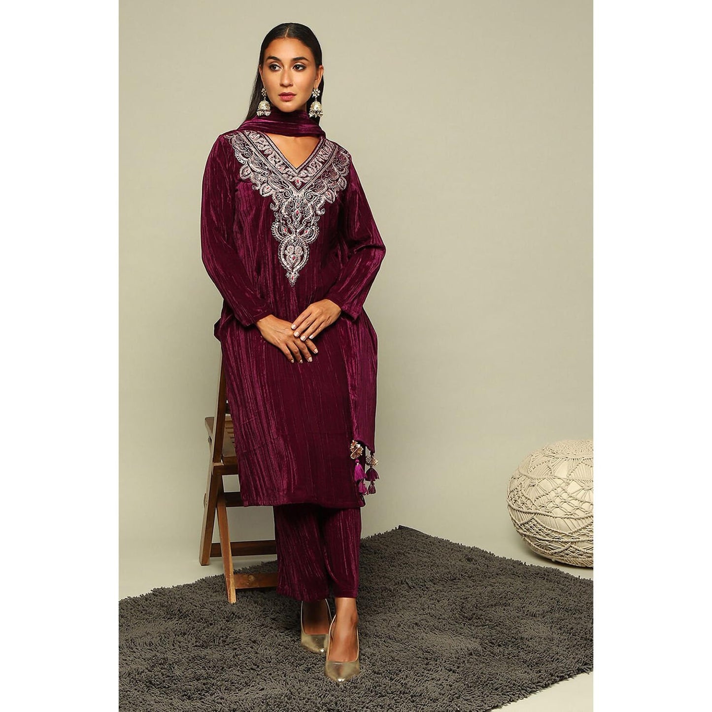 Rangriti Women's Poly Velvet Kurta Set (WNTRWR20385AW24WINE_Wine