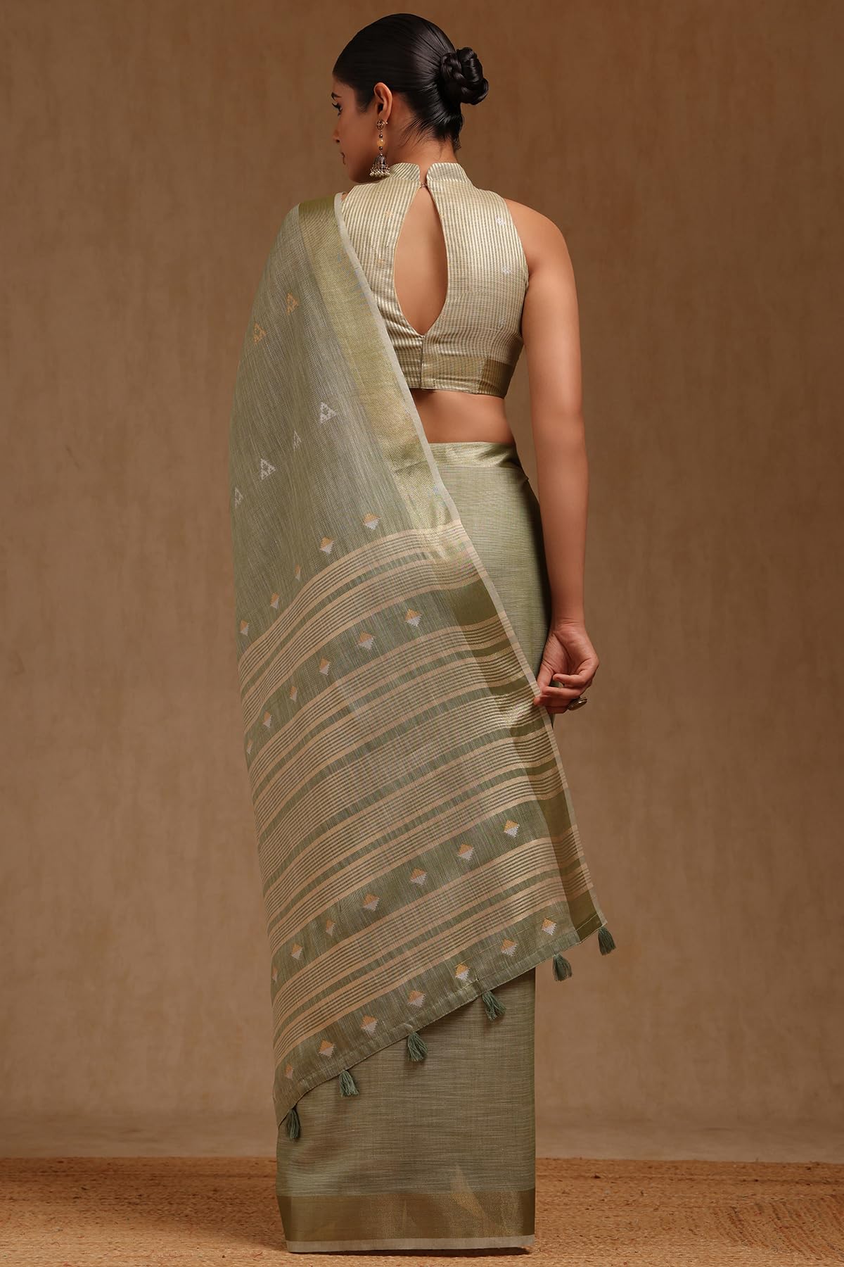 Soch Womens Linen Woven Design Saree