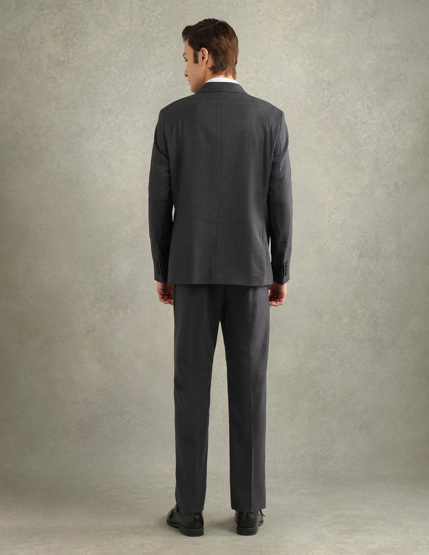 Arrow Men's Vertical Striped Tailored Fit Suit Dark Grey