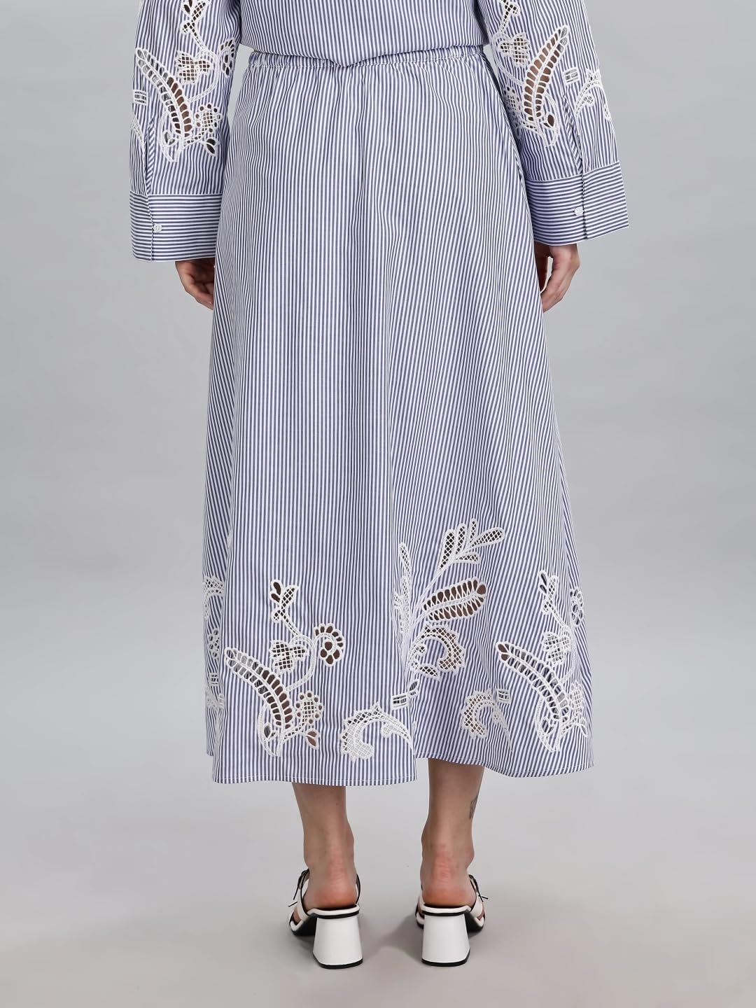 Relaxed Fit Striped Mid Rise Skirt