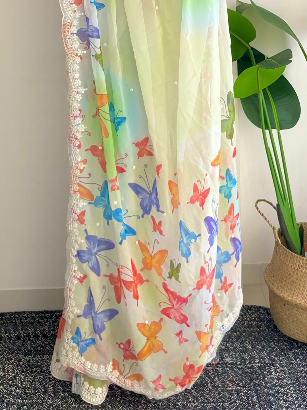 AKHILAM Women's Light Green Georgette Sequins Embellished Saree with Unstitched Blouse Piece (KESARI5506_KR)