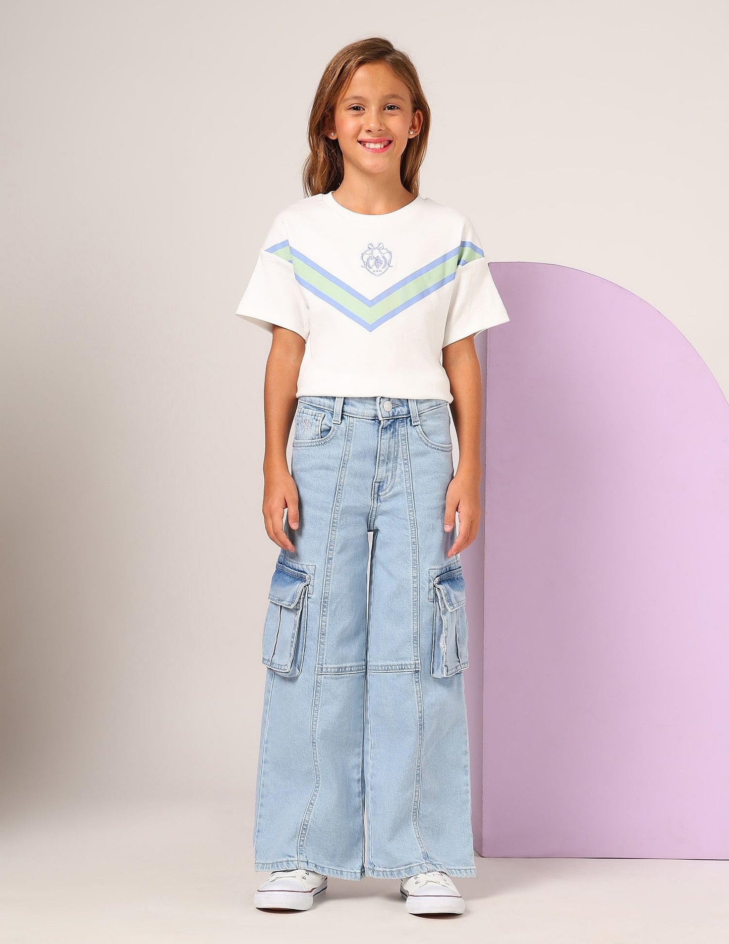 U.S. POLO ASSN. Girls Wide Leg Fit Cargo Jeans (UGJEN0213_Light Blue_9-10Y)