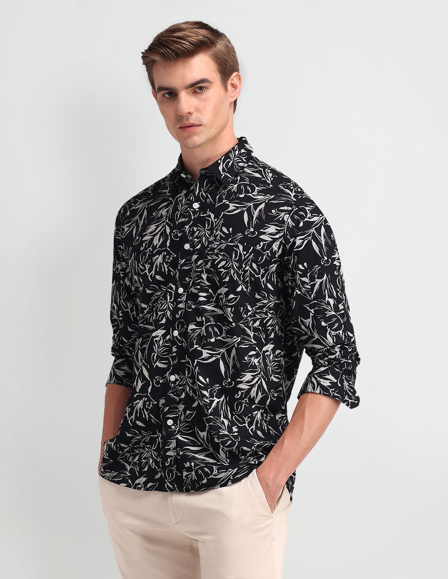 Arrow Men's Printed Full Sleeve Slim Fit Point Collar Cotton Casual Shirt White