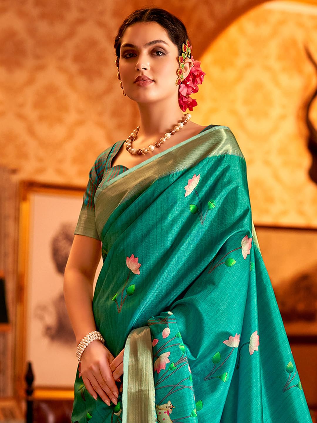 SAREE MALL Women's Teal blue Manipuri Silk Kalamkari Printed Saree With Unstitched Blouse (PICHWIRNG107_GIF)