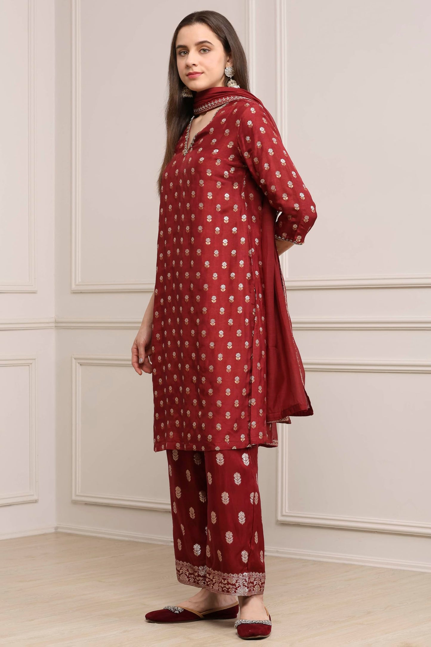 Biba Women Green-Maroon Viscose Gathered Yarndyed Suit Set_42
