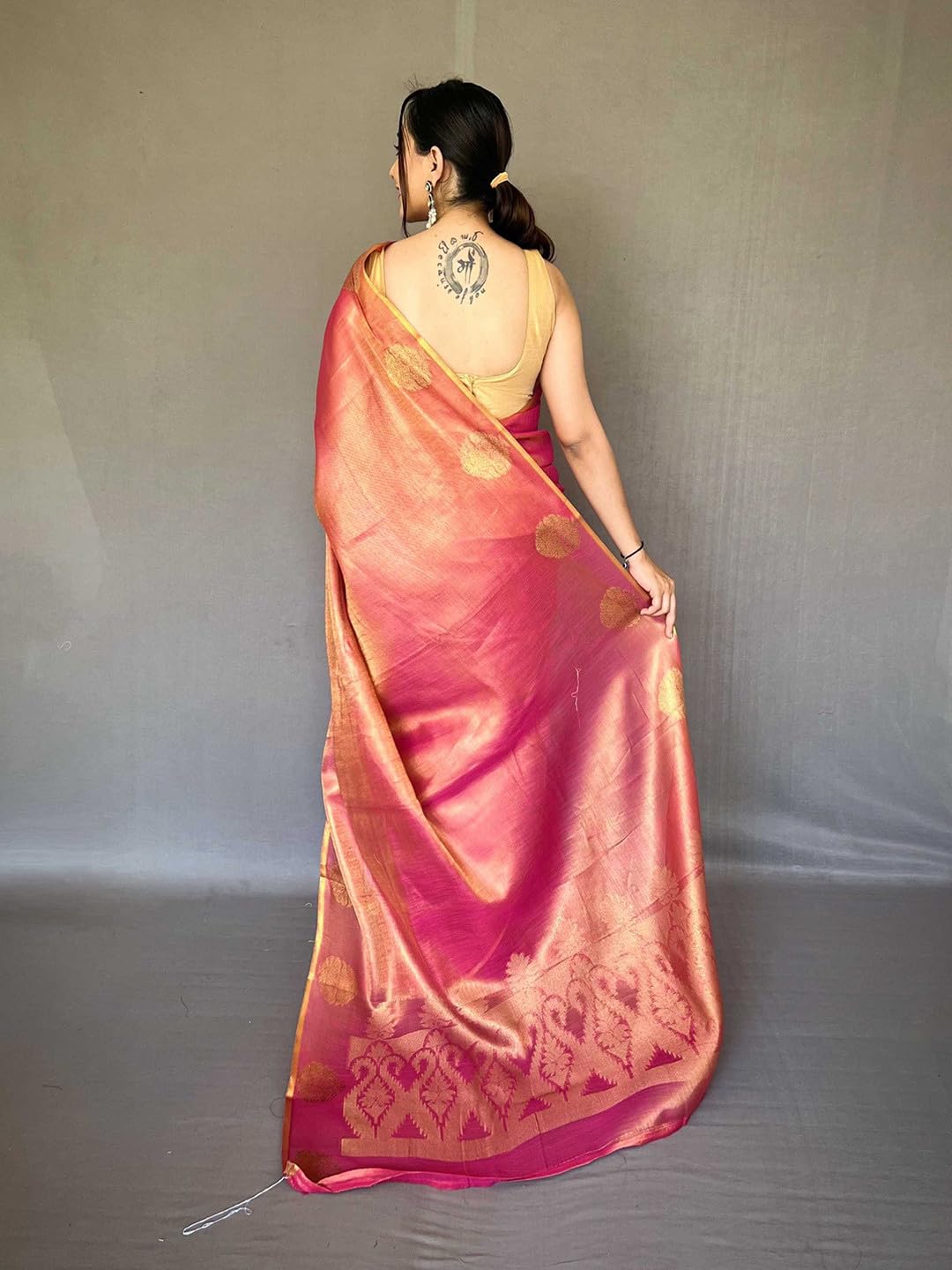 SWORNOF Gold-Toned Woven Design Silk Zari Tissue Saree | Saree for Women | Soft and Skin Friendly (RANI)