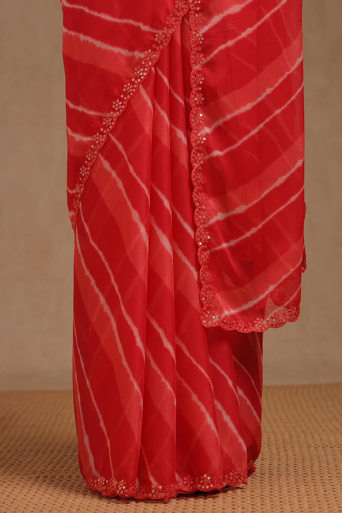 Soch Womens Red Georgette Leheriya Print Saree With Sequins