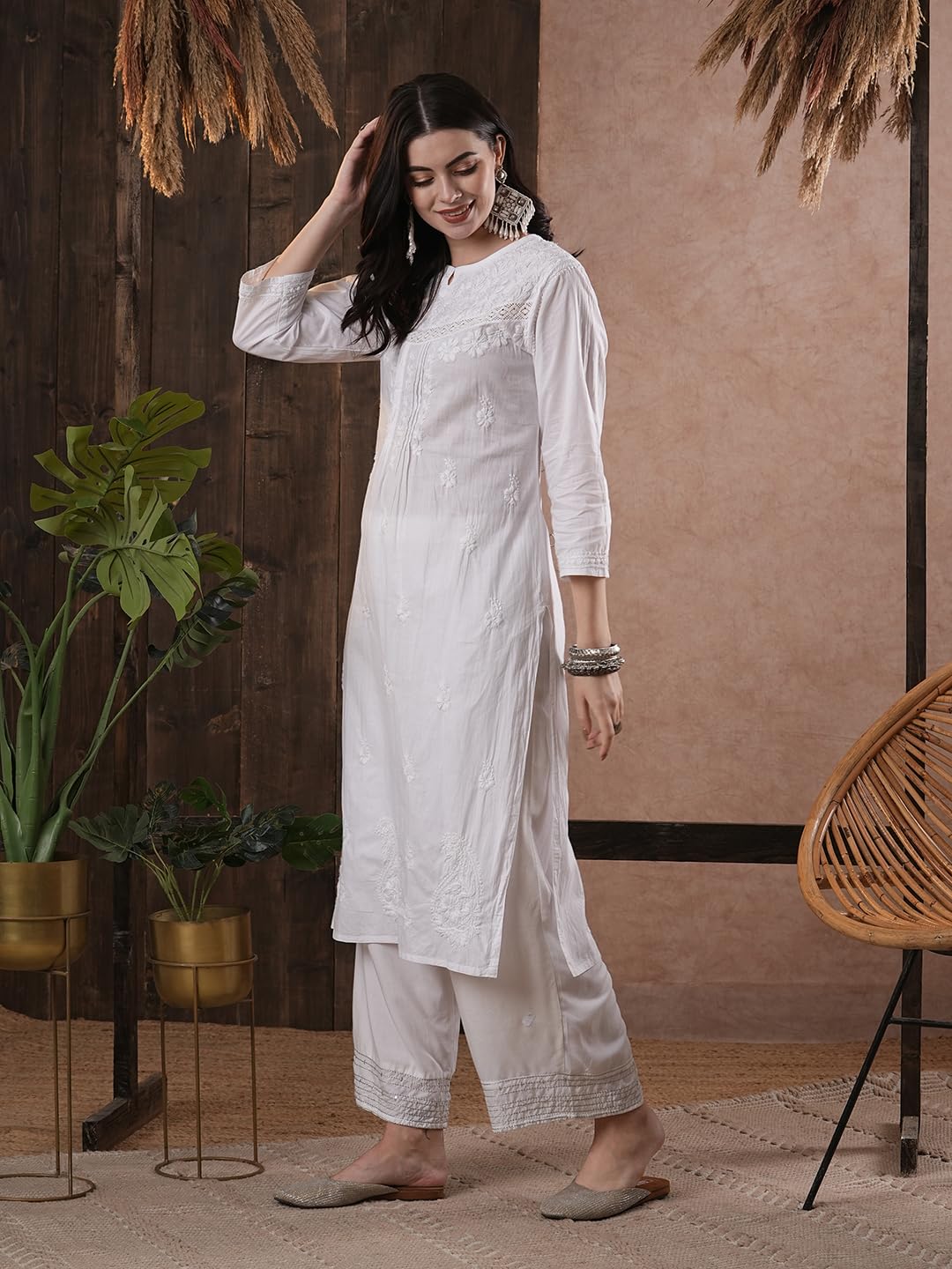 Ada Lucknow Chikankari Cotton Regular Fit Kurta for Women Hand Embroidered Tunic Kurti A332395 White (Large)