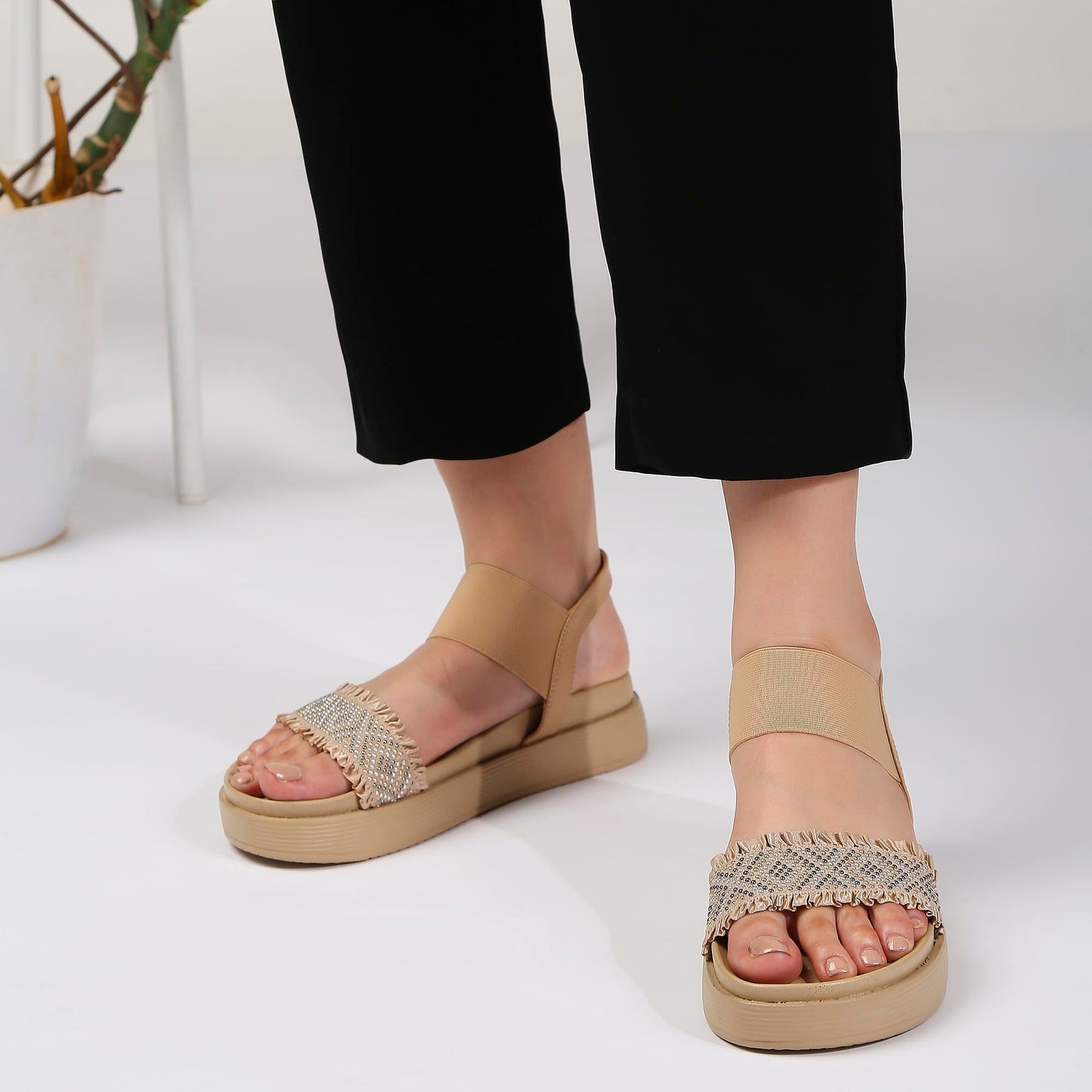 Kenneth Cole Women's Flatform Sandal | Premium Synthetic Upper | Ladies Open-Toe, Slingback Design, Cushioned Footbed | Dazzling Beaded-Embellished Vamp Strap, Ruffled Edges | Elevated Contemporary Style, Effortless Comfort & Chic Appeal | Beige, UK6