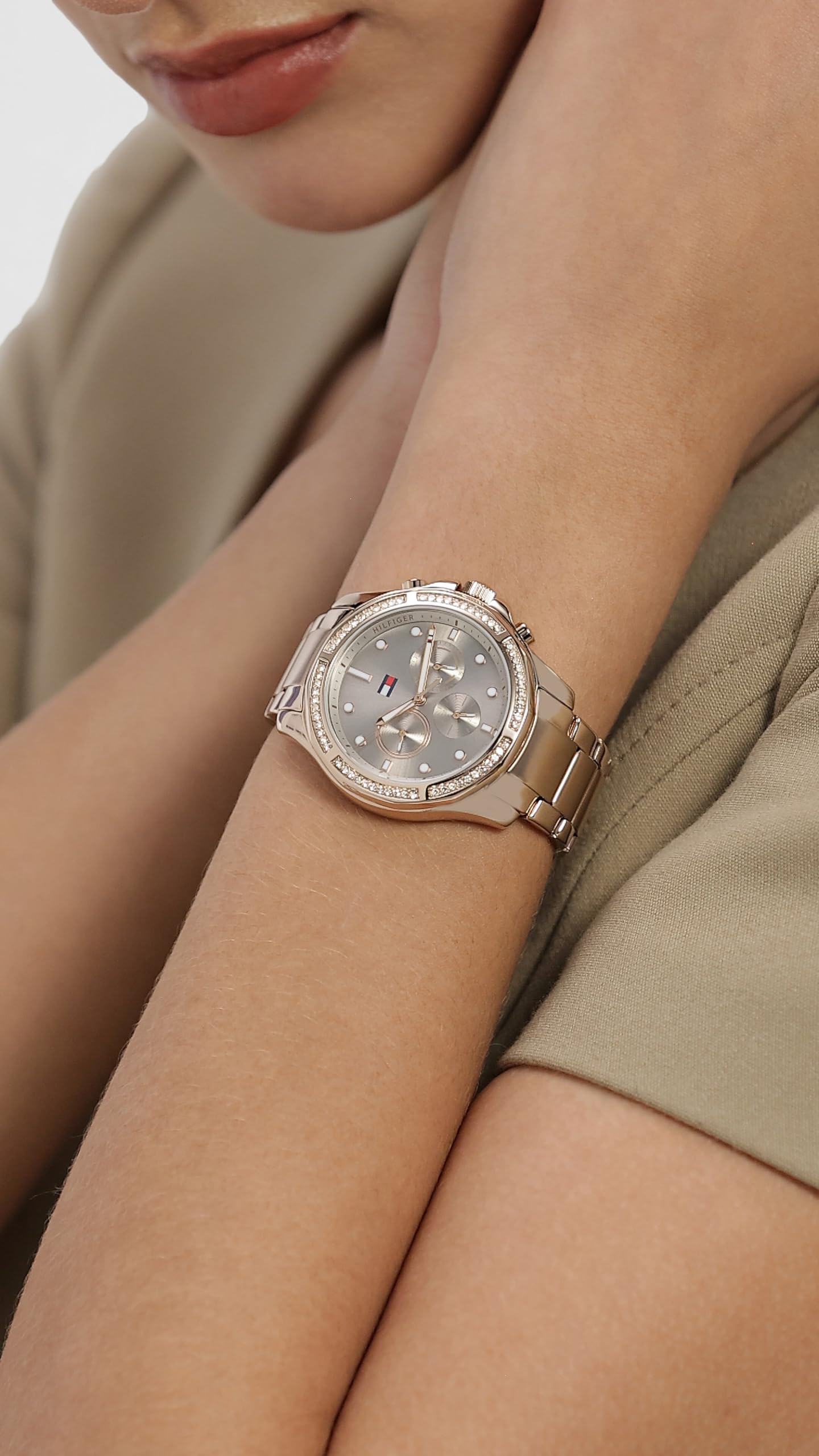 Tommy Hilfiger Brooklyn Quartz Analog Grey Round Dial Watch for Women