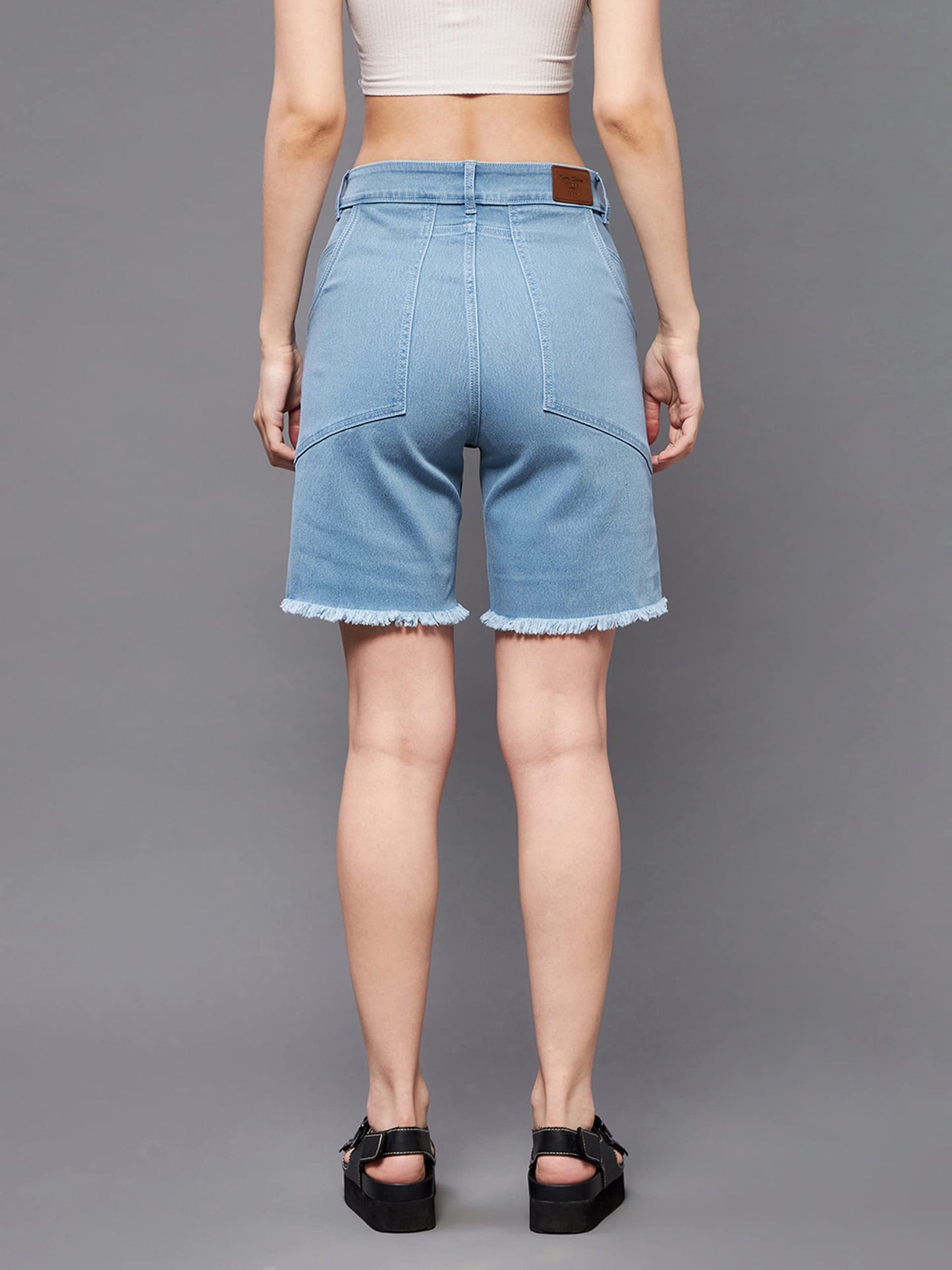Dolce Crudo Women's Blue Regular High Rise Clean Look Above Knee Stretchable Denim Shorts (DOSS22DEN09-05-158-36, Light Blue, 36)