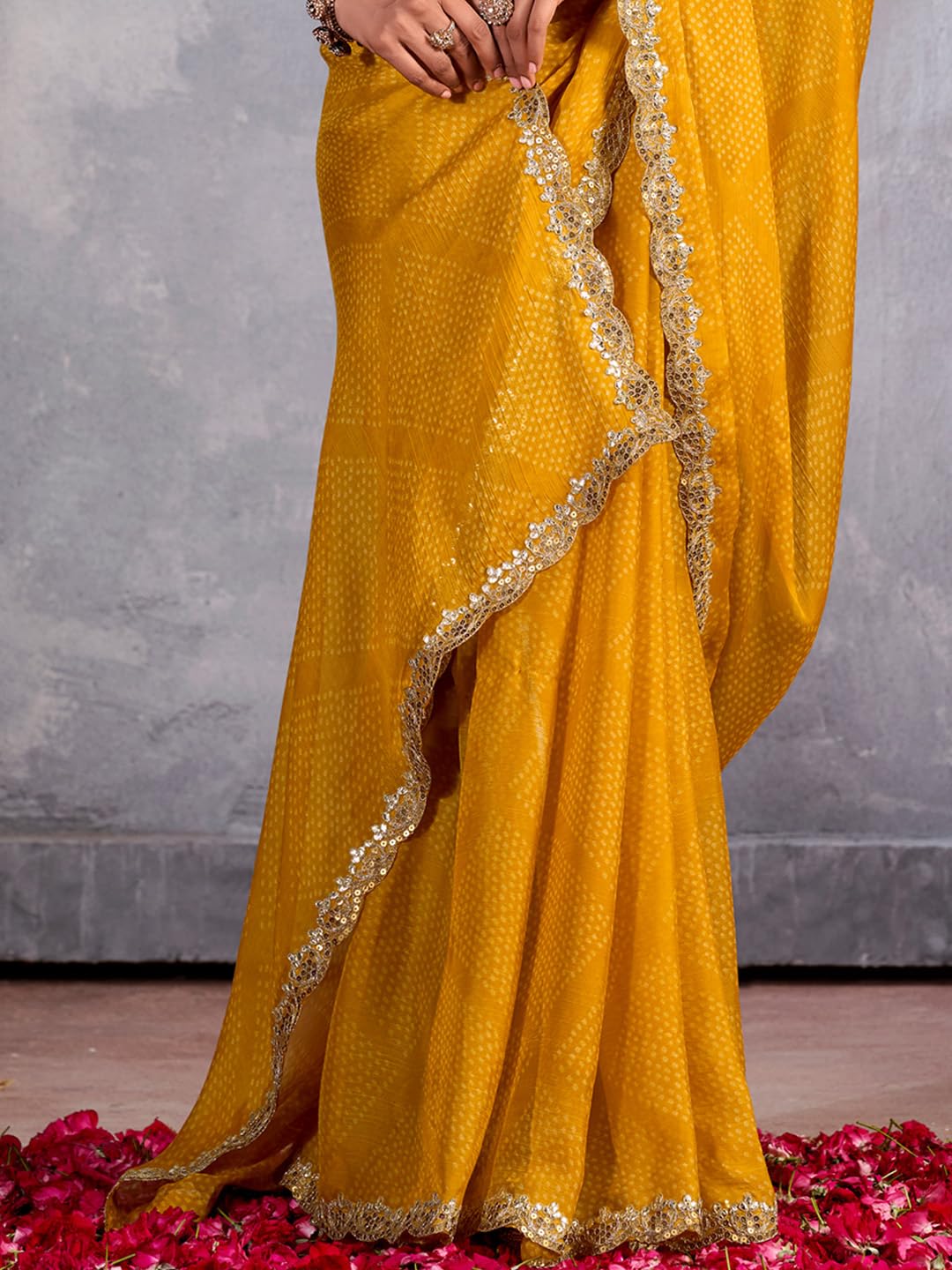 AKHILAM Women's Yellow Chiffon Bandhani Printed Saree with Unstitched Blouse Piece(CHUNRI1001_SR)