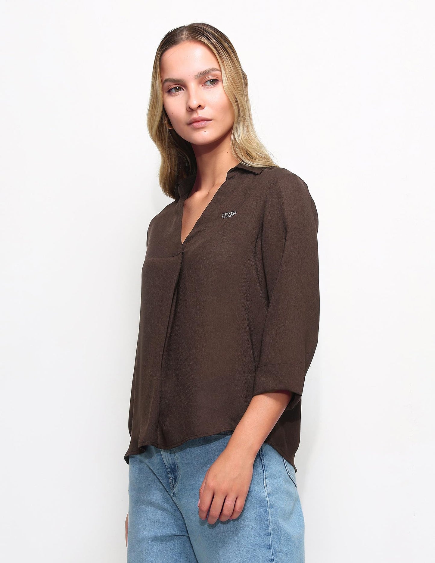 Textured Knotch Collar Top