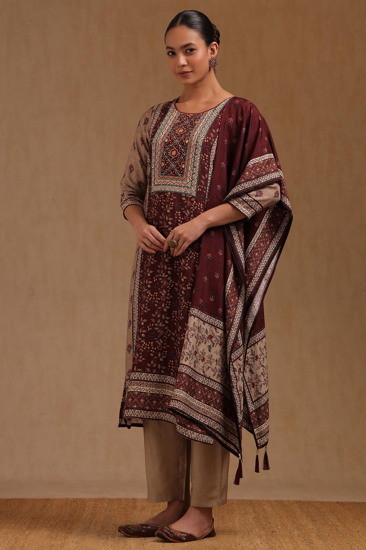 Soch Womens Dola Silk Botanical Print Suit Set With Cutdana