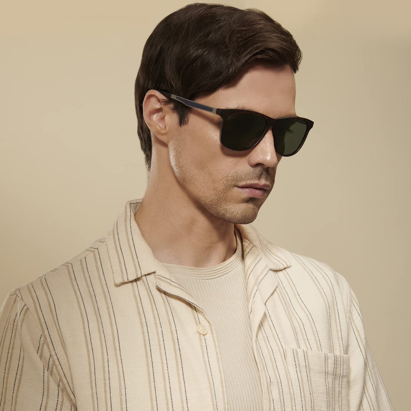 VINCENT CHASE EYEWEAR By Lenskart | Full Rim Wayfarer Branded Latest and Stylish Sunglasses | Polarized and 100% UV Protected | Men & Women | Large | VC S11113 Brown Frame, Brown Lens - Pack of 1