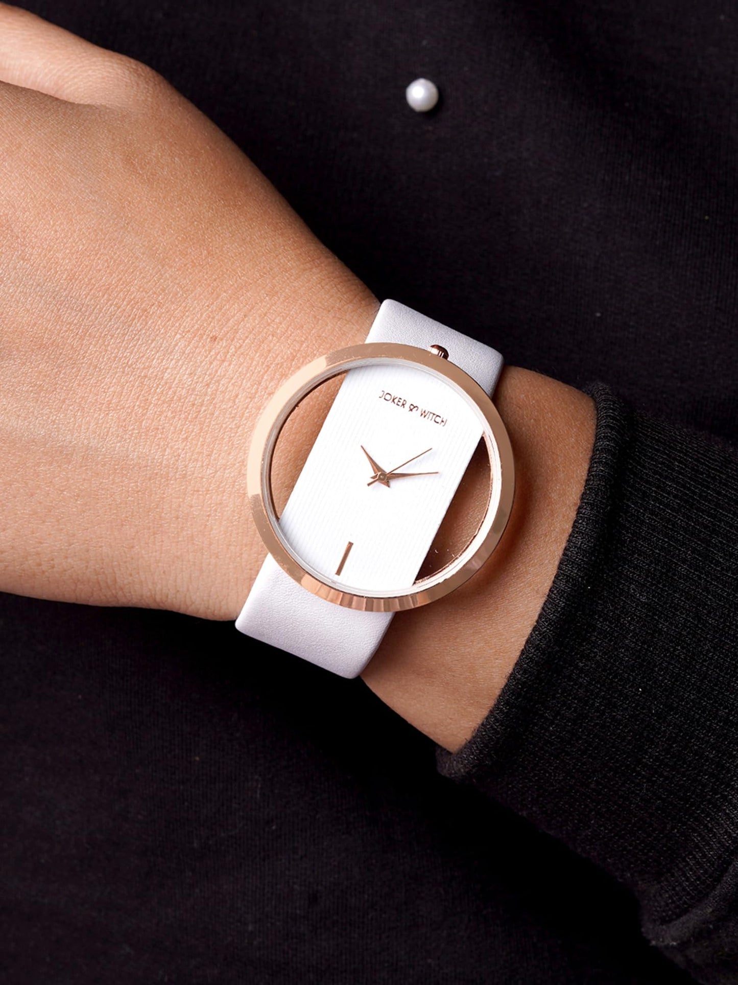 Joker & Witch Futuristic 44mm White Dial 22mm Faux Leather Strap Watch for Women