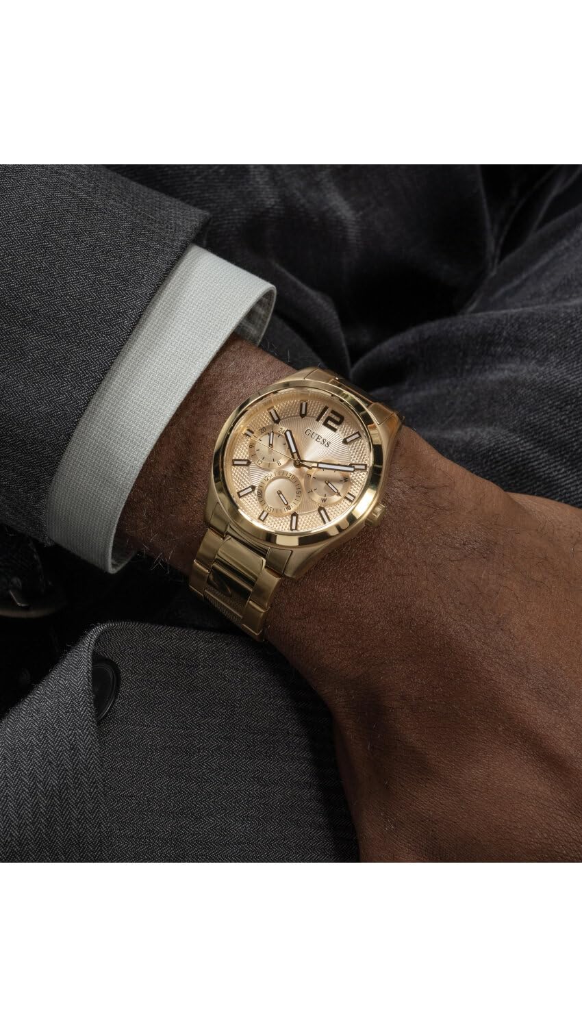 GUESS Mens Stainless Steel Analog Champagne Dial Watch-Gw0707G3, Band Color:Gold