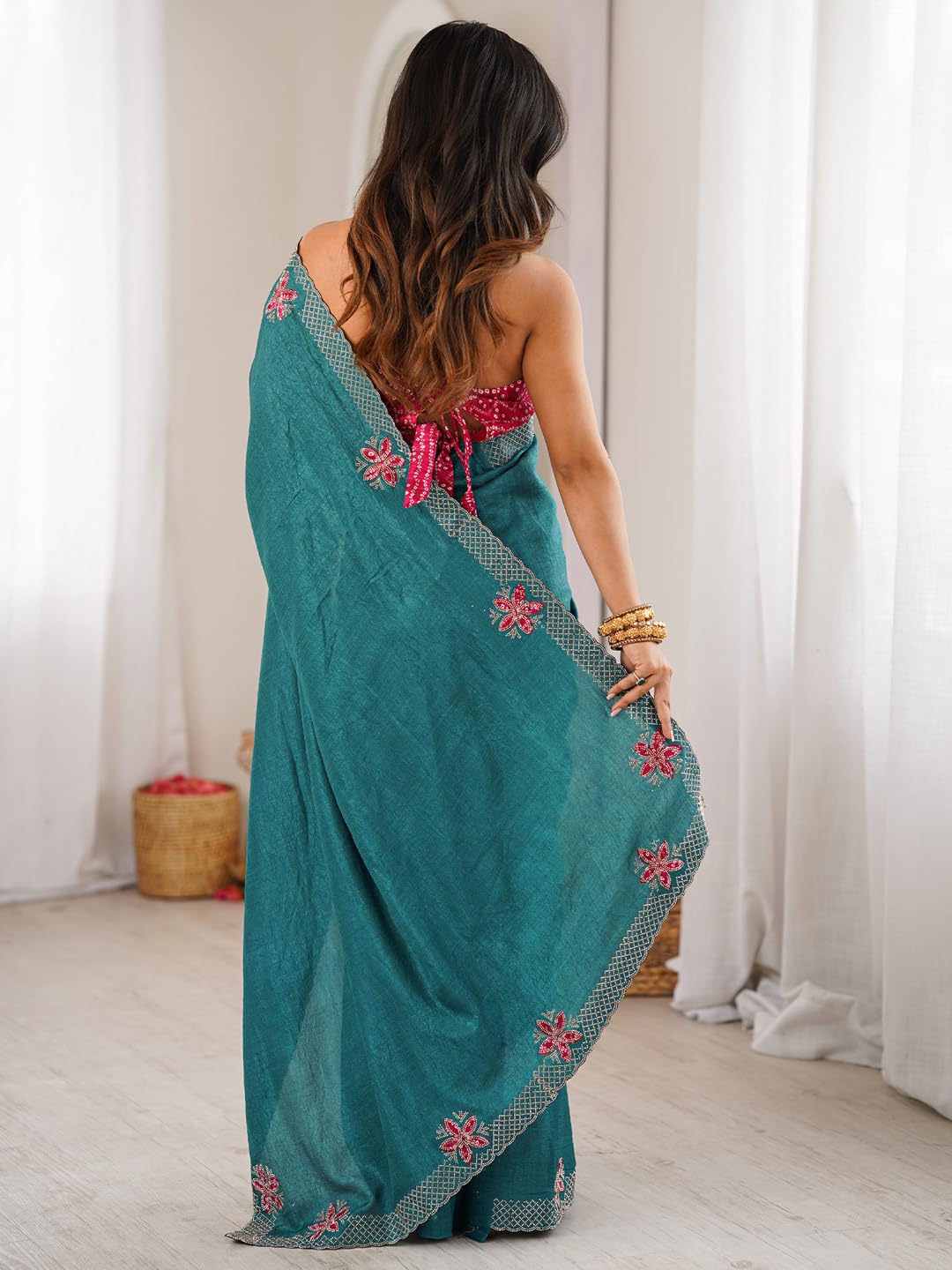 AKHILAM Women's Teal green Vichitra Silk Scallop Border Stone Work Saree With Unstitched Blouse Piece | Saree for woman | Designer Saree for Women | Soft and Skin Friendly (CNDY2803_MT)