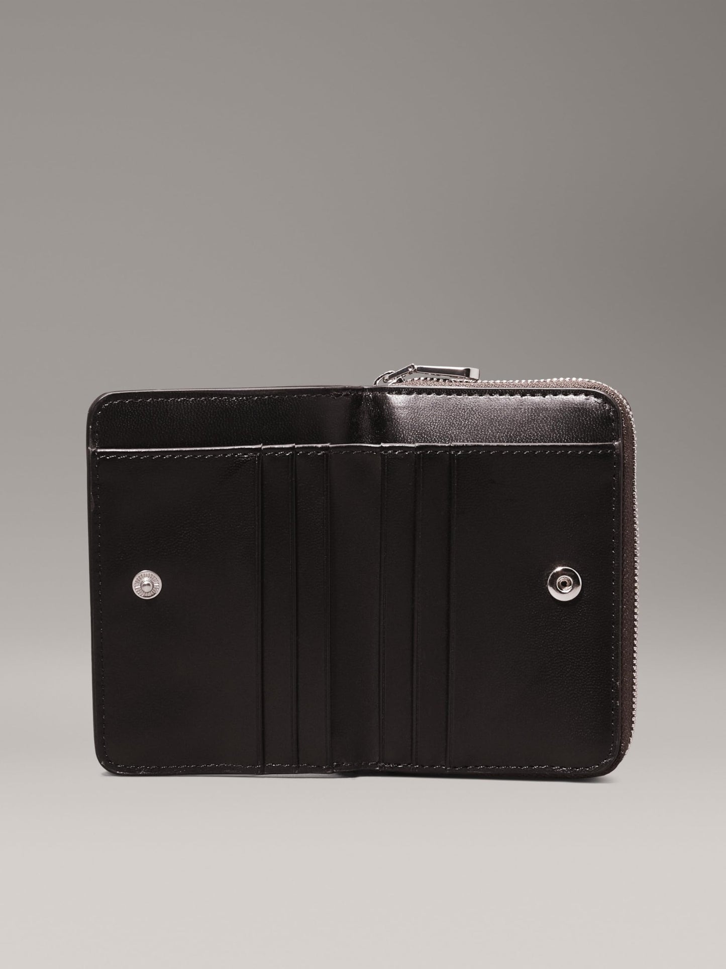 Calvin Klein Womens Grey Color Wallet (ST)