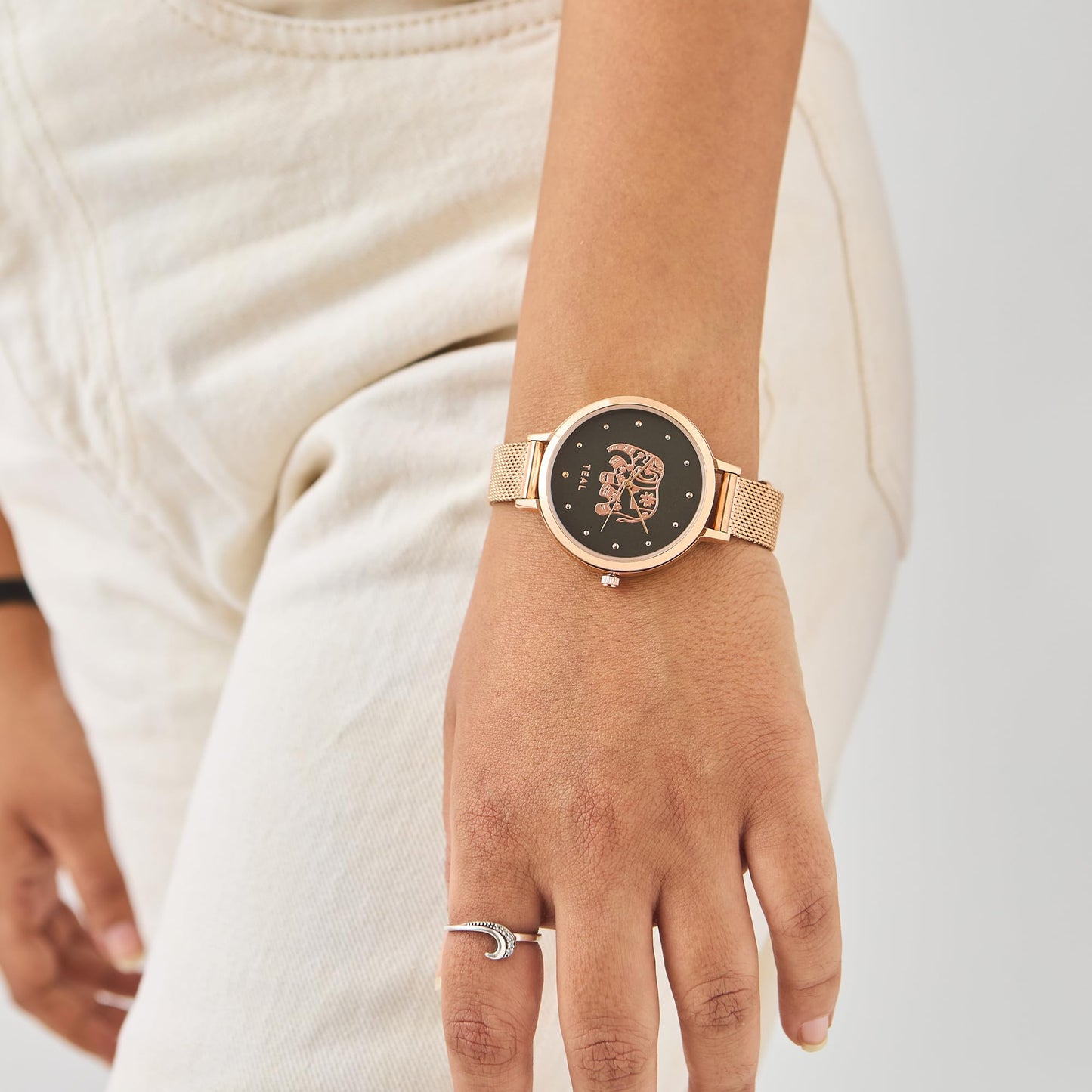 TEAL BY CHUMBAK Round Dial Analog Hand Watch for Women, Gifts for Women/Girls/Ladies, Stylish Fashion Watch for Casual/Work